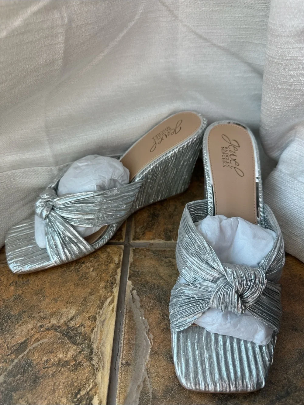 Jewel Badgley Mischka Metallic Silver Knotted Wedge Sandals